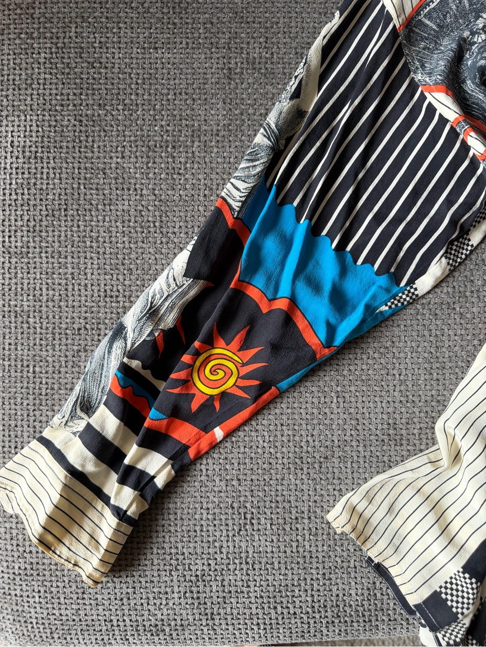 Timney Fowler Go Silk Vintage 90s Graphic Avant Garde Silk Blouse M Maximalist - Picture 7 of 16